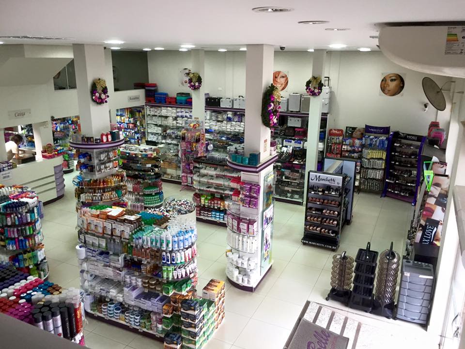 Interior da loja - angulo 2