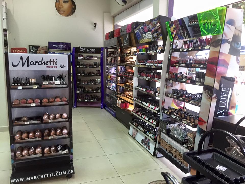 Interior da loja - angulo 3